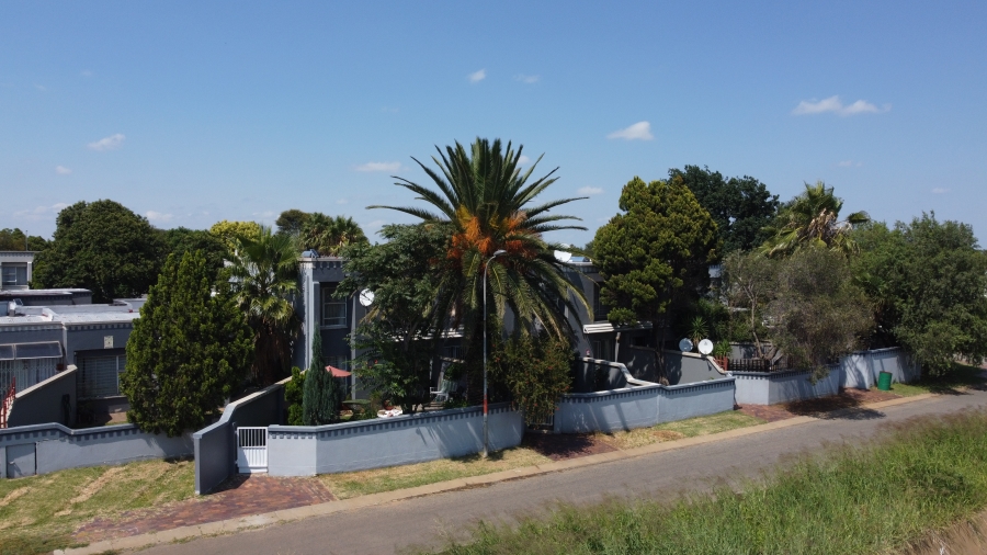 26 Bedroom Property for Sale in La Hoff North West